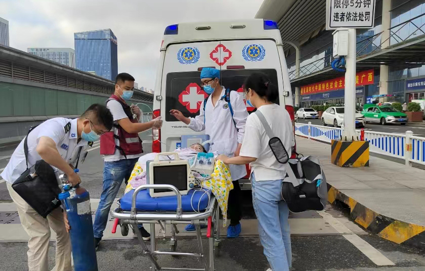 思南县救护车出租公司